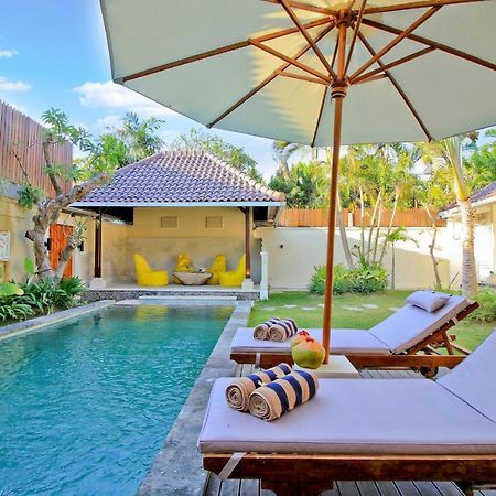 Uma Lima Villa Batu Belig - Close To The Beach Canggu Esterno foto
