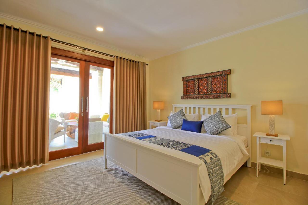 Uma Lima Villa Batu Belig - Close To The Beach Canggu Esterno foto