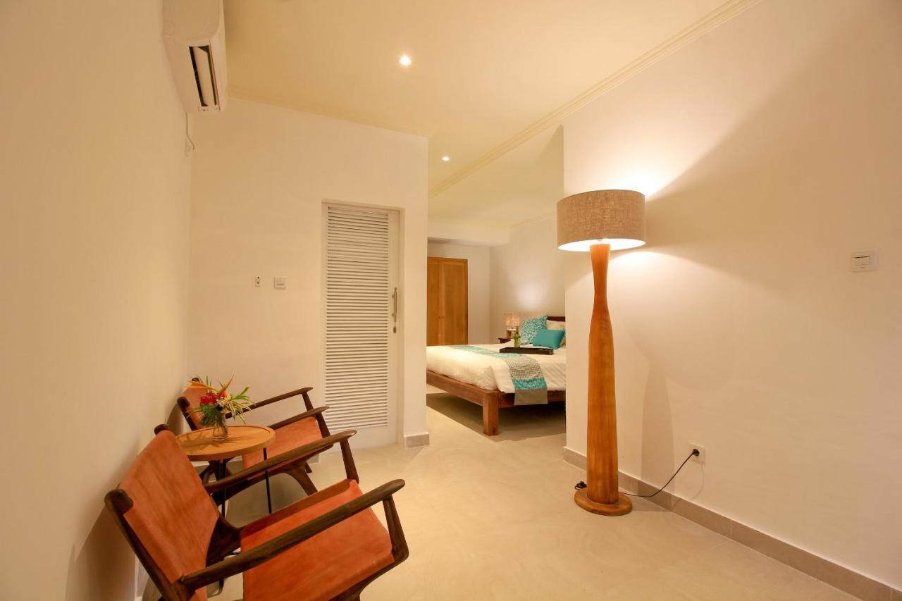 Uma Lima Villa Batu Belig - Close To The Beach Canggu Esterno foto