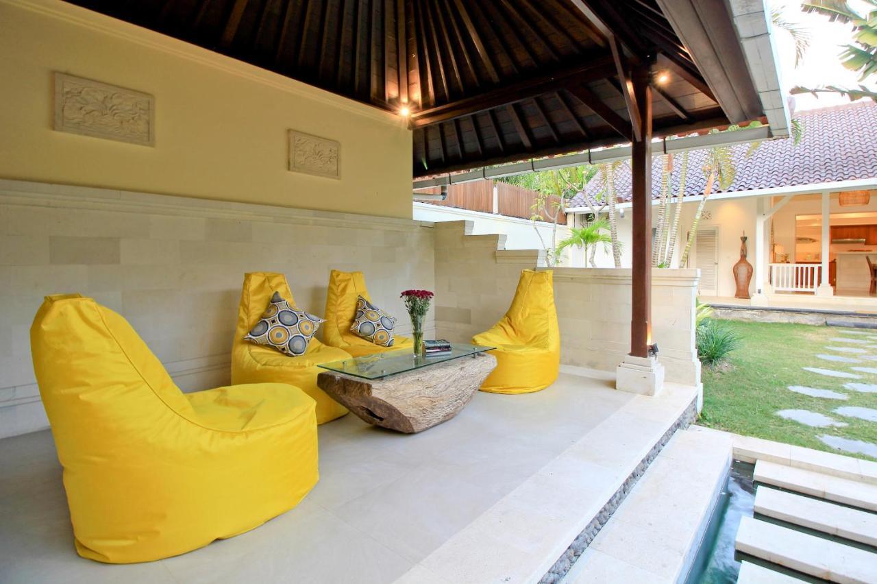Uma Lima Villa Batu Belig - Close To The Beach Canggu Esterno foto